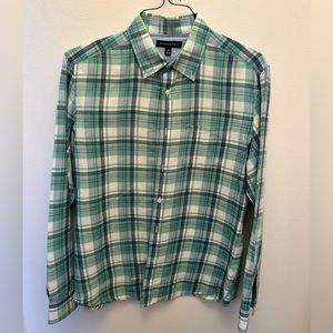 Banana men medium button down. Pressed